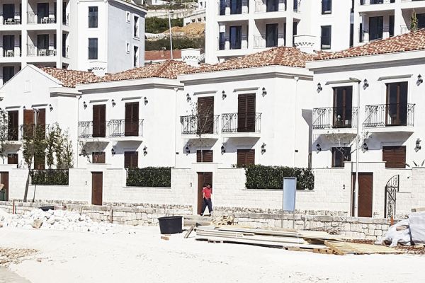 hotel-alure-jpg005BF23C5B1-3CDF-3185-0948-388EB32DA91A.jpg