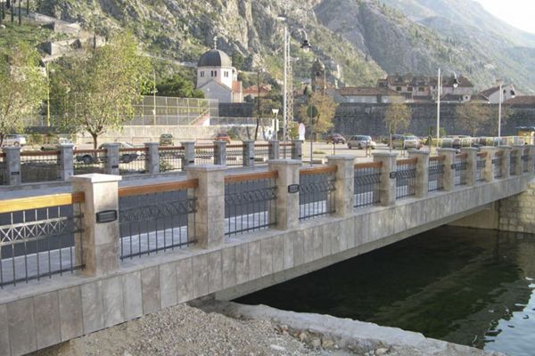 mostovi-jpg004F8B13CF0-EB8A-5267-8769-D5DDD5C3B9CD.jpg