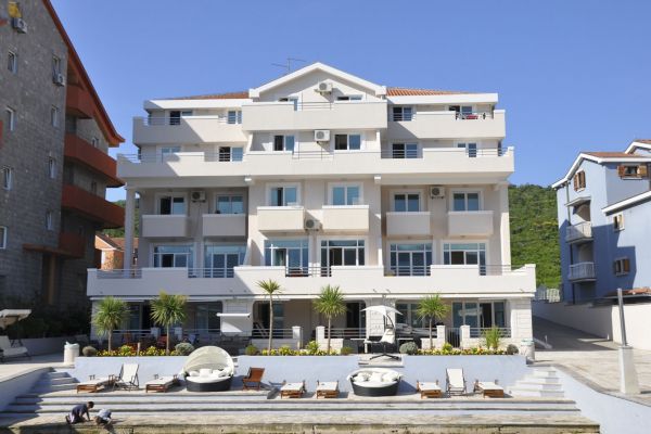apartmani-briv-jpg003CF517A89-9E41-DC3E-98D8-AB88668F8ACE.jpg