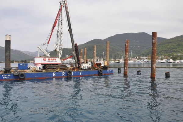 marina-p-m-jpg0290C39C2DB-4D93-756B-8CDE-C96686B576B7.jpg